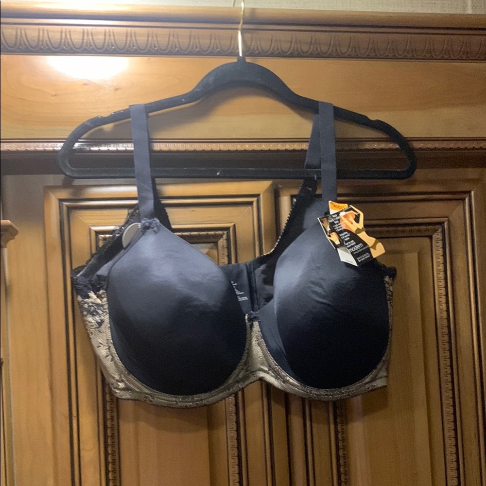 NWT Modern Movement 3D Curves Full-Busted Contour Wire U-Back Bra - 40D